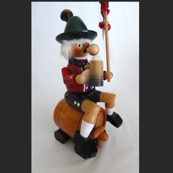 NEW 14” STEINBACH GERMANY OKTOBERFEST MUSIC BOX WOOD SMOKER BEER BARREL - Picture 4 of 16